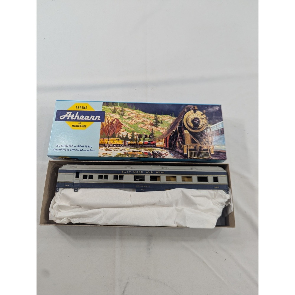 Athearn #1865 HO Scale Baltimore‎ Ohio B&O Baggage Passenger Train Car Kadee